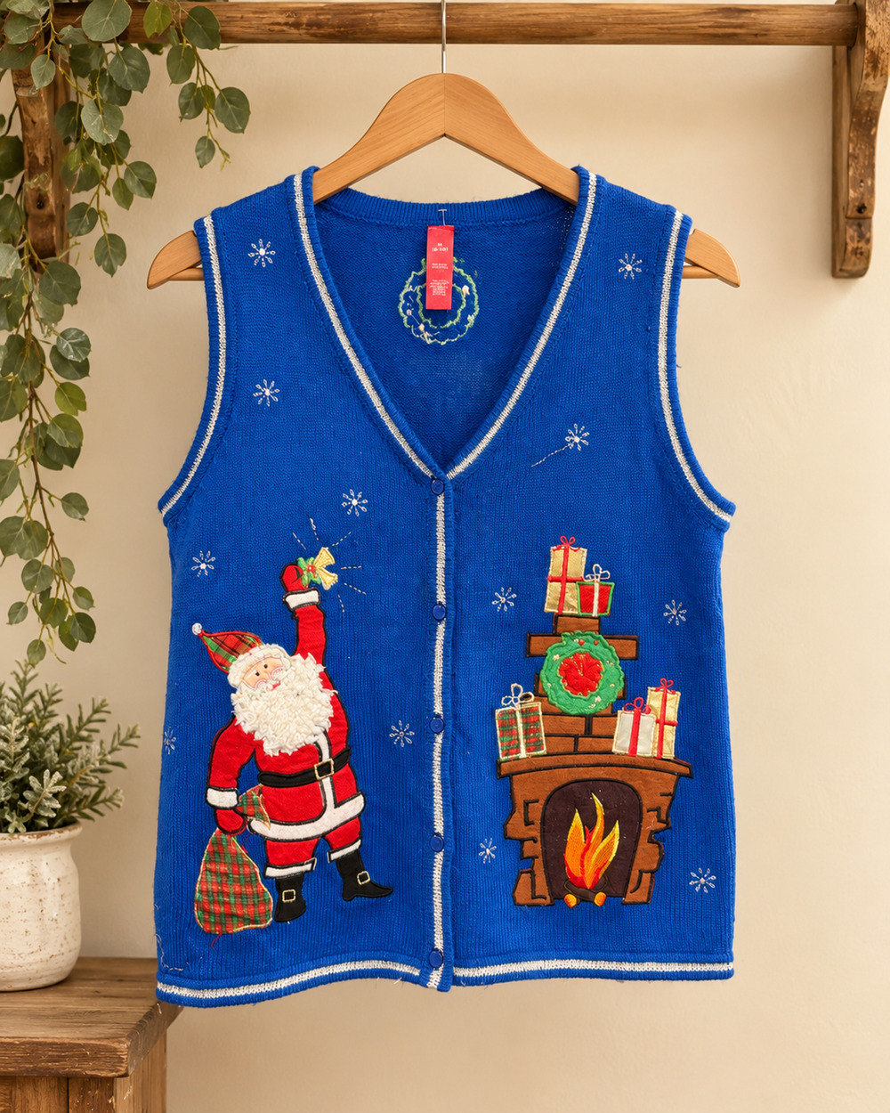 Christmas Sweater Vest Blue Santa Fireplace Holiday Size M 8-10 Preloved